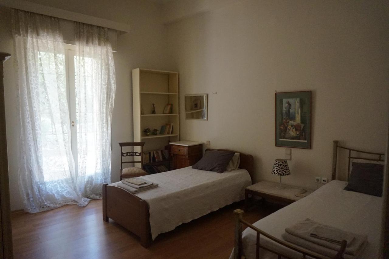 Independent Entrance Apt - 130M2 - Garden - Private Parking Apartamento Atenas Exterior foto