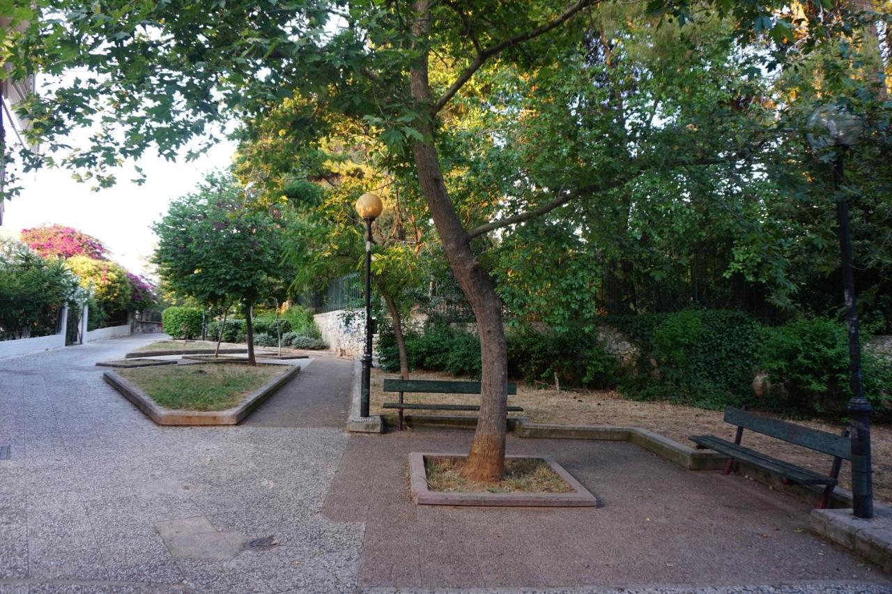 Independent Entrance Apt - 130M2 - Garden - Private Parking Apartamento Atenas Exterior foto